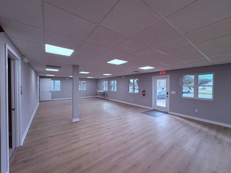 More Photos Of 408 Bethel Rd, Somers Point Office For Sale