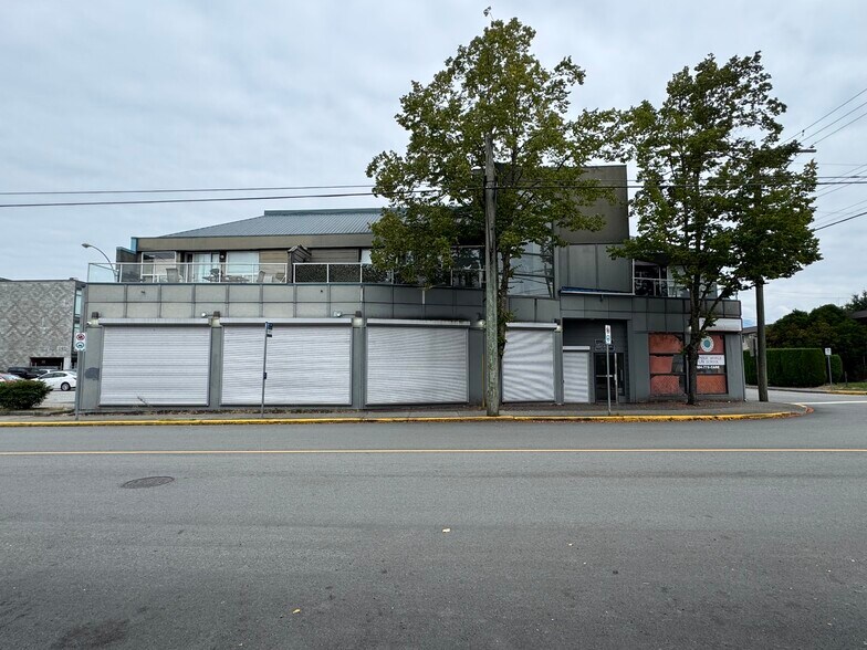 More Photos Of 11767 225th St, Maple Ridge Storefront Retail Office For Sale