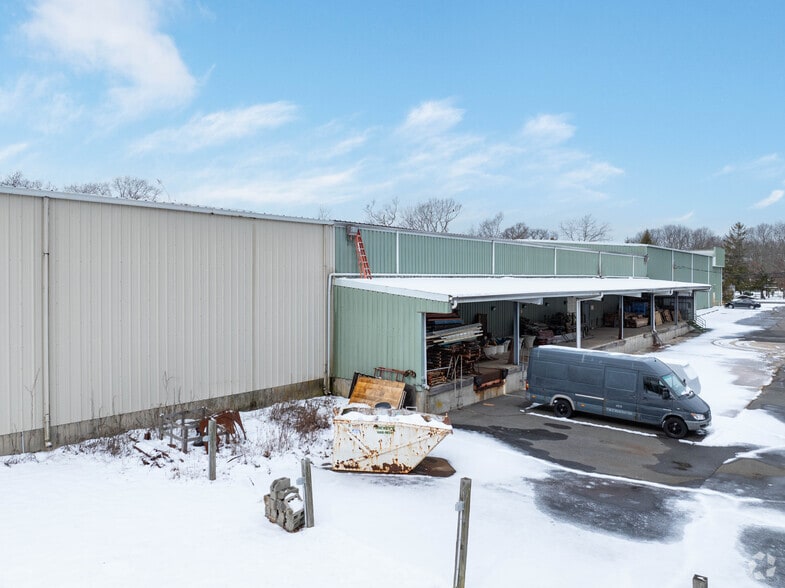 More Photos Of 26 Frowein Rd, Center Moriches Warehouse For Sale