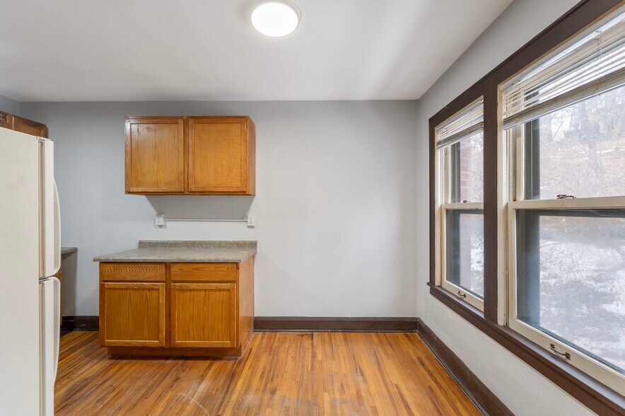 More Photos Of 487 Grand Ave, Saint Paul Apartments For Sale