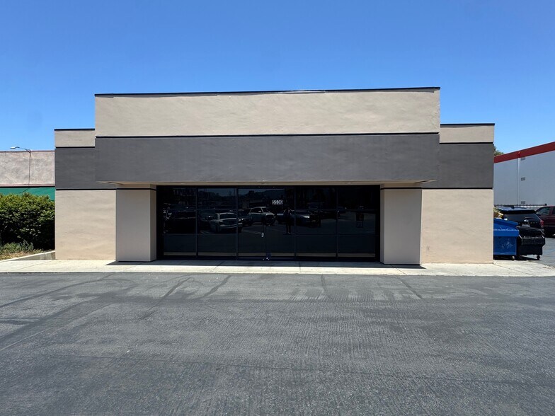 More Photos Of 5500-5536 Reseda Blvd, Tarzana Storefront Retail Office For Lease