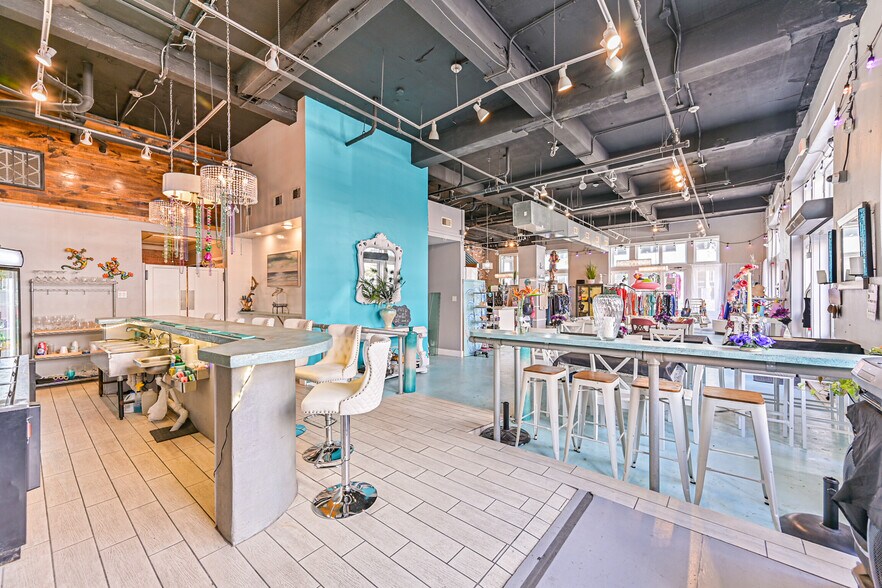 More Photos Of 2425 Strand St, Galveston Restaurant For Sale