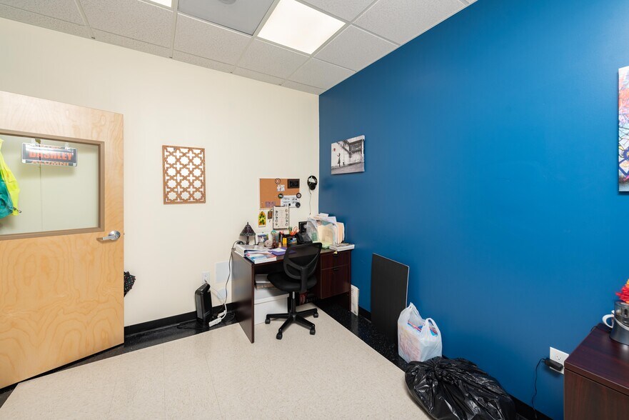 More Photos Of 661 Centre St, Brockton Medical For Sale
