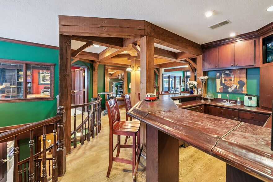 More Photos Of 126 W Streetsboro St, Hudson Office For Sale