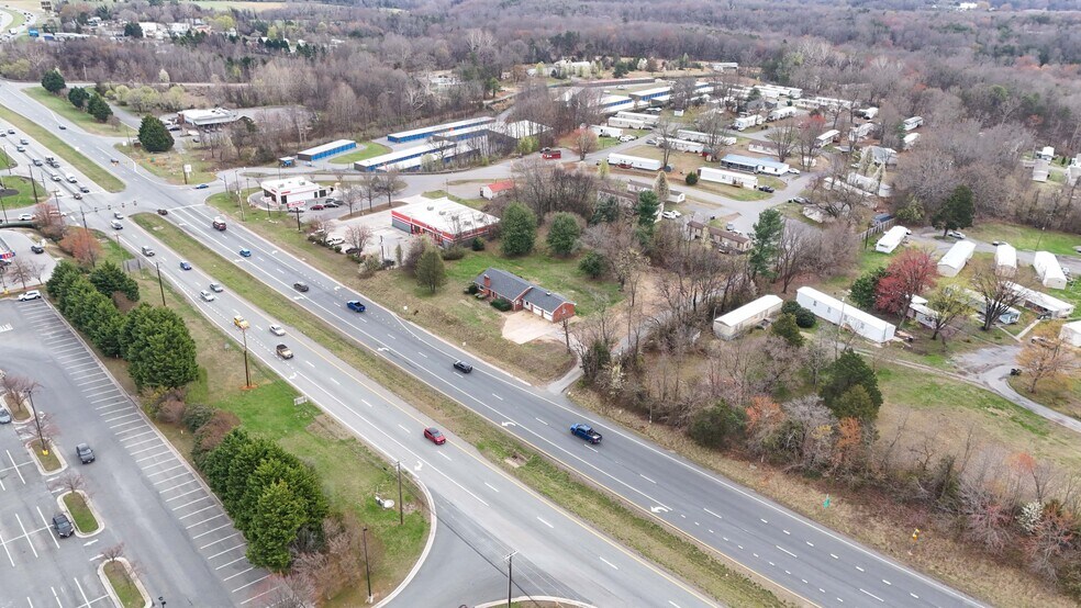 More Photos Of 1001 E Lynchburg Salem Tpke, Bedford Office For Sale