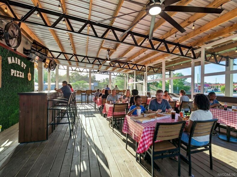 More Photos Of 125 N Main St, Hastings Restaurant For Sale