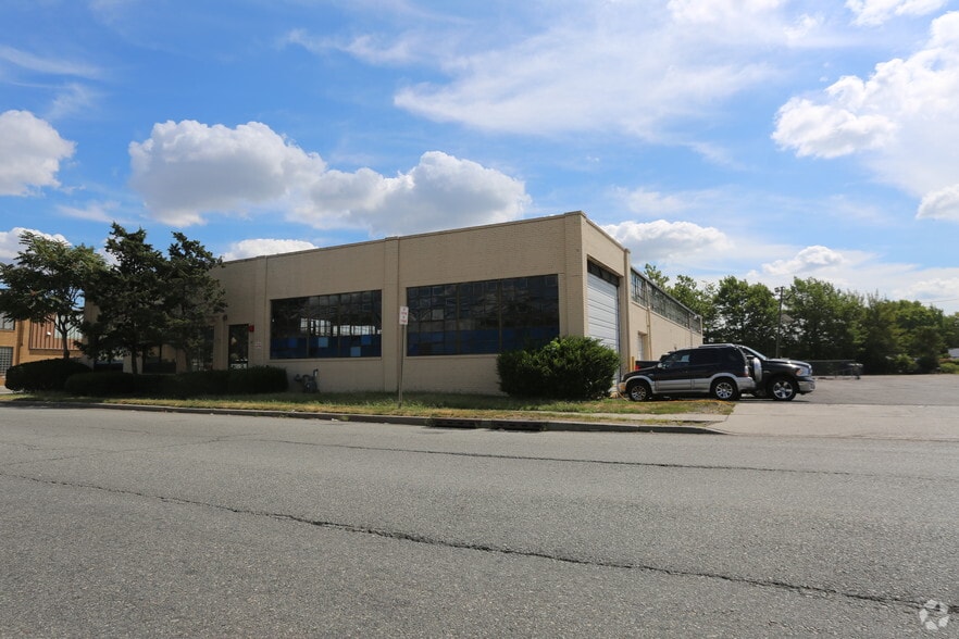 More Photos Of 577 Division St, Elizabeth Warehouse For Lease