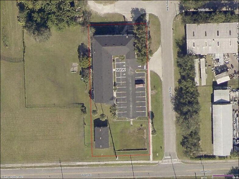 More Photos Of 500 S Holly Ave, Sanford Congregate Senior Housing For Sale
