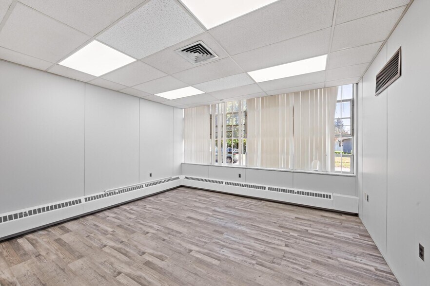 More Photos Of 325 Bridge St, Old Forge Manufacturing For Lease