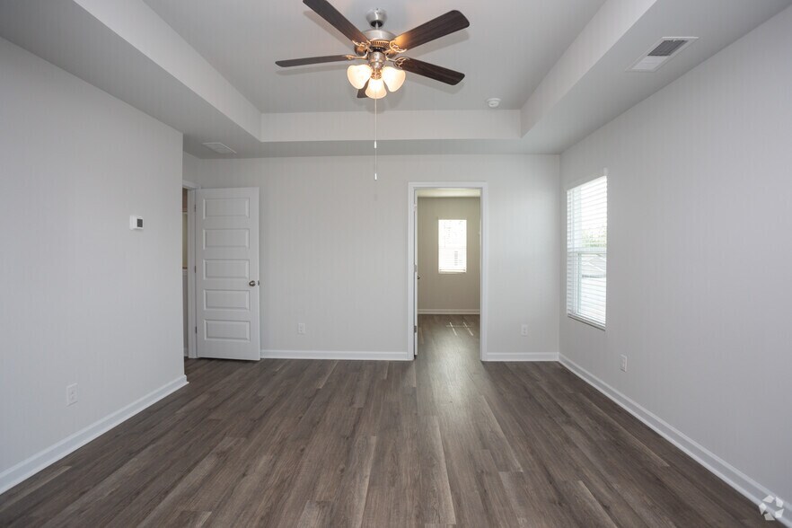 More Photos Of 507 Satinwood Cir, Graniteville Apartments For Sale