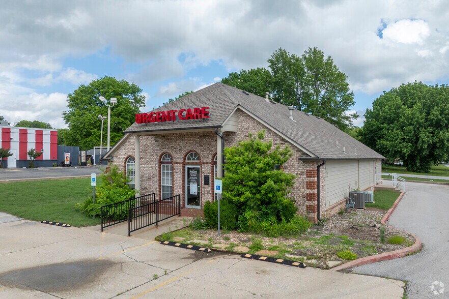 More Photos Of 11717 S Memorial Dr, Bixby Medical For Lease