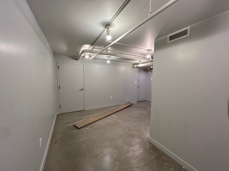 More Photos Of 172 Stanton St, New York Apartments For Lease