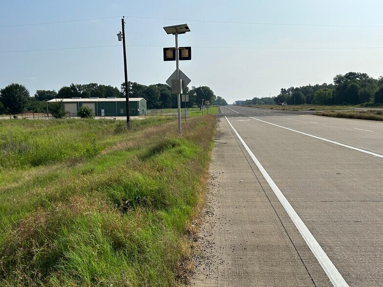More Photos Of South US Hwy 79/84, Palestine Land For Sale