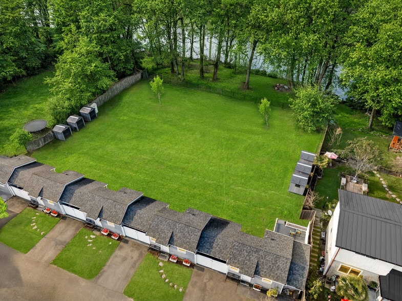 More Photos Of 13301 56th Ave S, Seattle Apartments For Sale