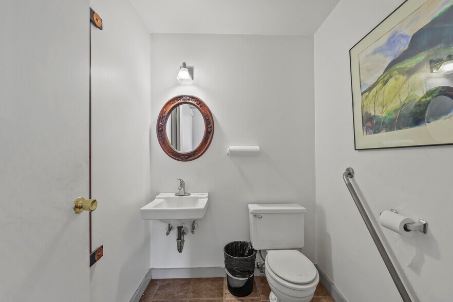 More Photos Of 8 Center St, West Stockbridge Restaurant For Sale