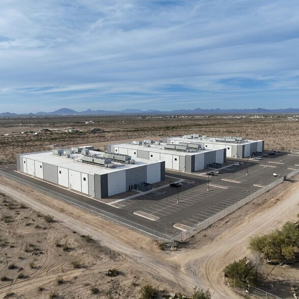 More Photos Of Wintersburg rd rd @ Wintersburg rd & Van Buren st, Tonopah Land For Sale