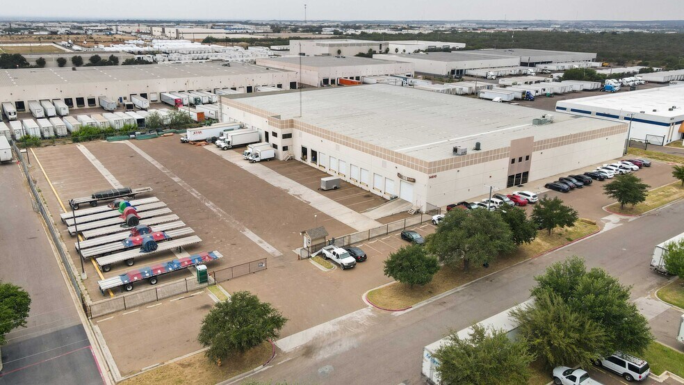 More Photos Of 14610 Archer Dr, Laredo Warehouse For Lease