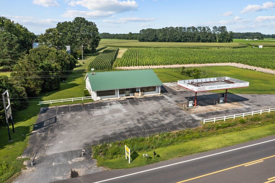 More Photos Of 3560 NC Hwy 43 Hwy N, Vanceboro Convenience Store For Sale