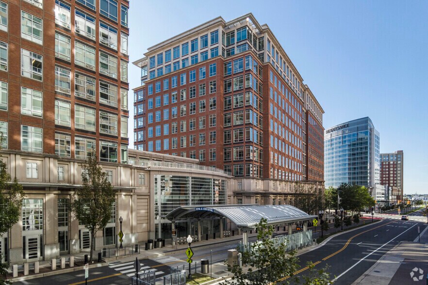 More Photos Of 2777 Crystal Dr, Arlington Unknown For Sale