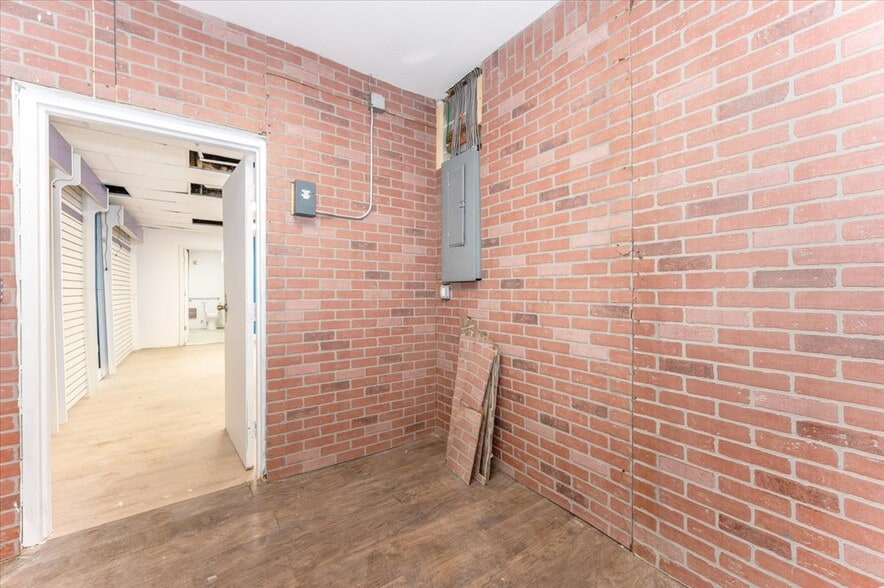 More Photos Of 334 Burhans Blvd, Hagerstown Freestanding For Sale