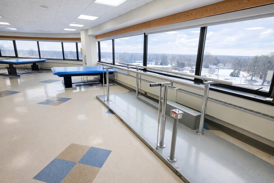 More Photos Of 175 E Chester Pike, Ridley Park Hospital For Lease