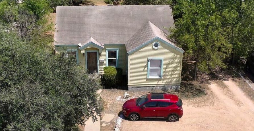 More Photos Of 4103 Menchaca Rd, Austin Office For Sale