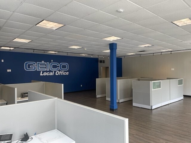 More Photos Of 6124-6142 Roswell Rd, Atlanta Storefront For Lease
