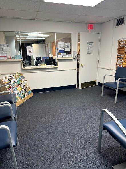 More Photos Of 140 Lockwood Ave, New Rochelle Medical For Lease