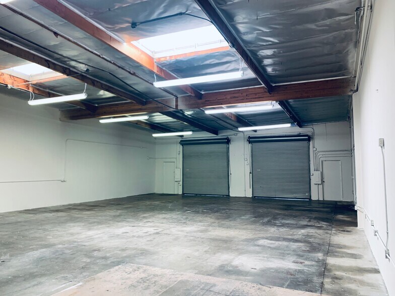 More Photos Of 1830-1846 S Grand Ave, Santa Ana Light Distribution For Lease