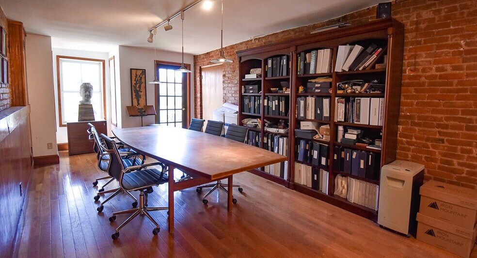 More Photos Of , Washington Office For Sale