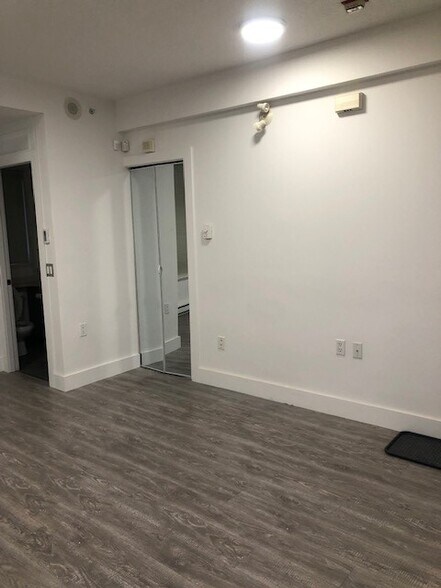 More Photos Of 1060 Hornby St, Vancouver Multifamily For Sale