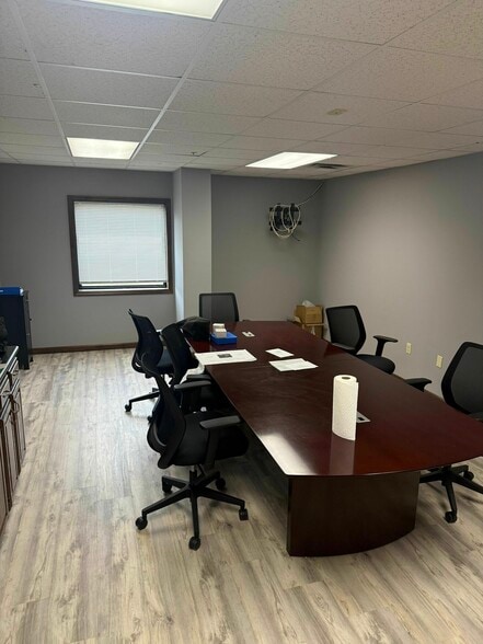 More Photos Of 127 River Bend Dr, Sevierville Warehouse For Lease