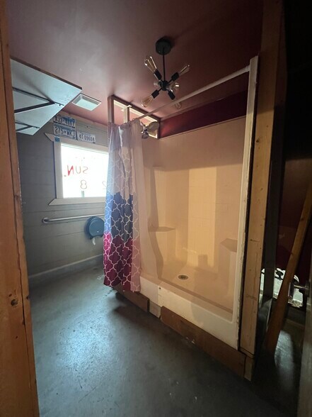 More Photos Of 308 E Tanner Ave, Darby Freestanding For Sale