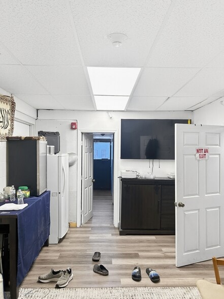 More Photos Of 53 Providence St, West Warwick Restaurant For Sale