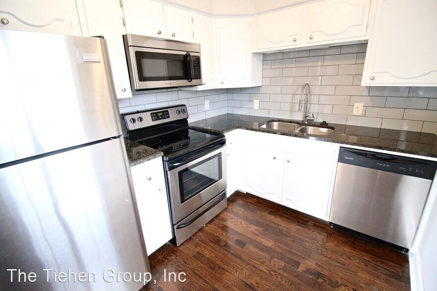 More Photos Of 4440-4444 Jarboe St, Kansas City Apartments For Sale