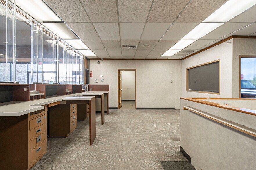 More Photos Of 17899 Colima Rd, City Of Industry Bank For Lease