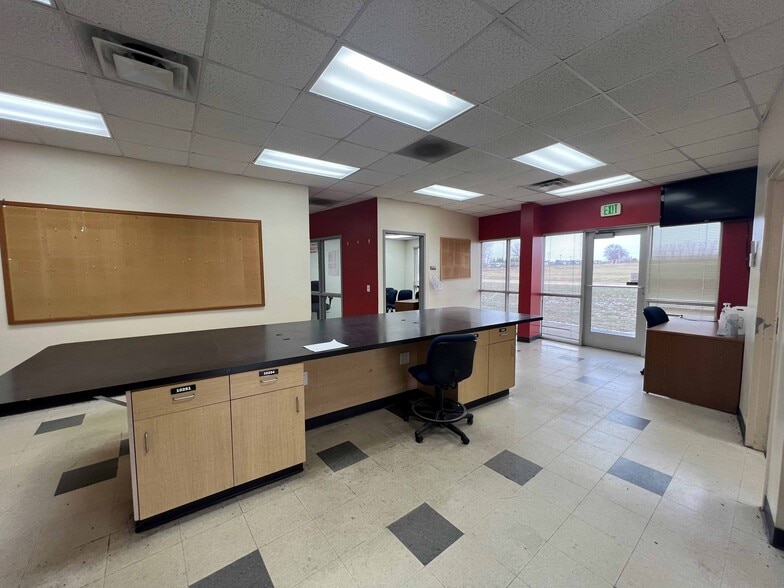 More Photos Of 422 Performance Dr, Cedar Falls Industrial For Sale