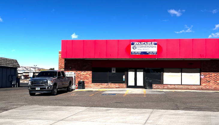 Primary Photo Of 2004 Dewar Dr, Rock Springs Service Station For Sale