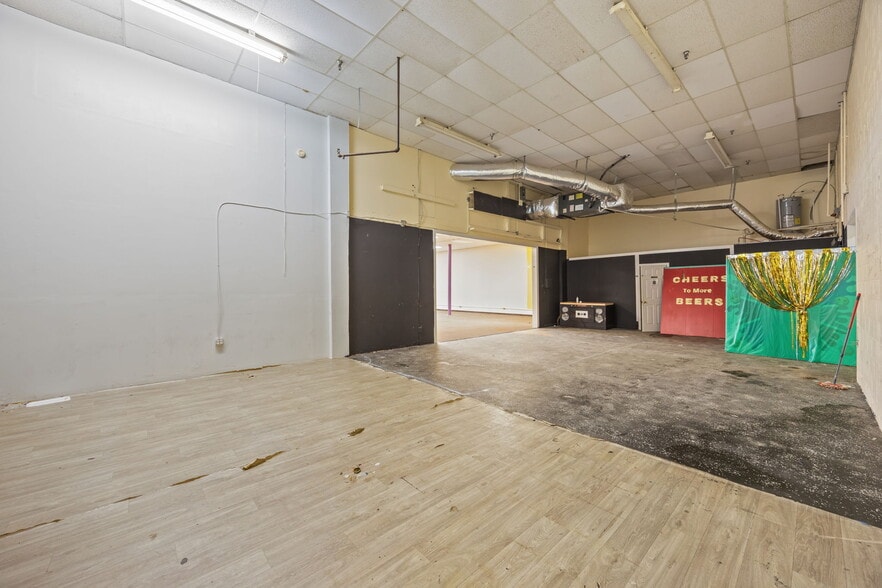 More Photos Of 605-611 Greenville Blvd SW, Greenville Unknown For Lease
