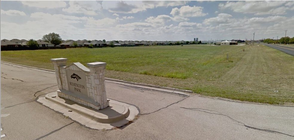 More Photos Of 264 E FM 2449, Ponder Land For Sale