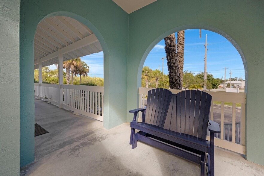 More Photos Of 19950-19980 Overseas Hwy, Sugarloaf Key Office For Sale