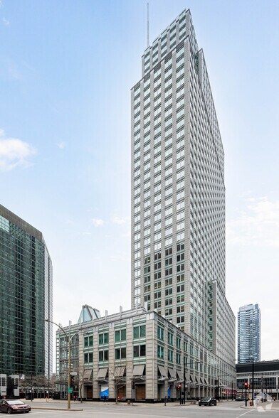 More Photos Of 1250 Boul René-Lévesque O, Montréal Office Residential For Lease