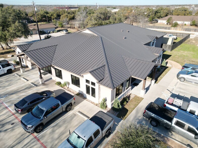 More Photos Of 1625 Williams Dr, Georgetown Unknown For Lease
