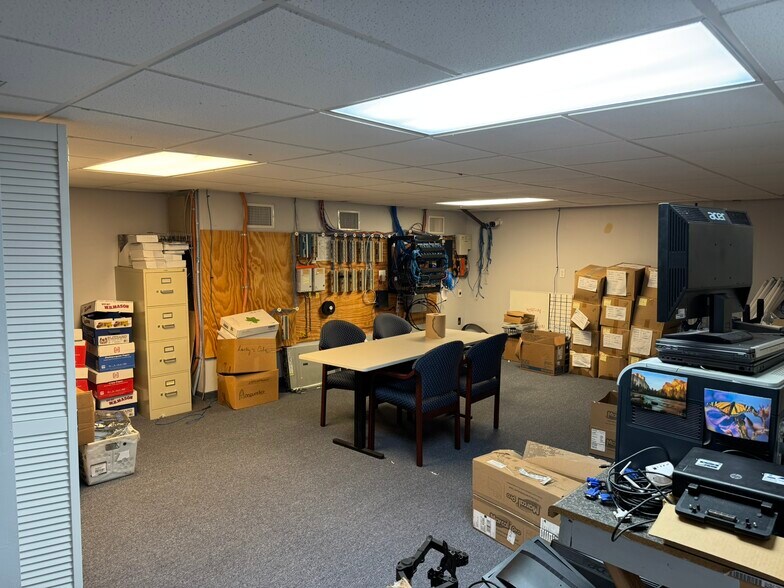 More Photos Of 2323 N State St, Bunnell Flex For Sale
