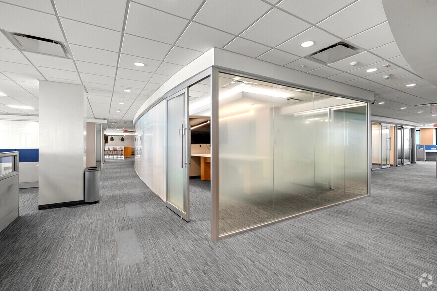 More Photos Of 899 W Cypress Creek Rd, Fort Lauderdale Office For Lease