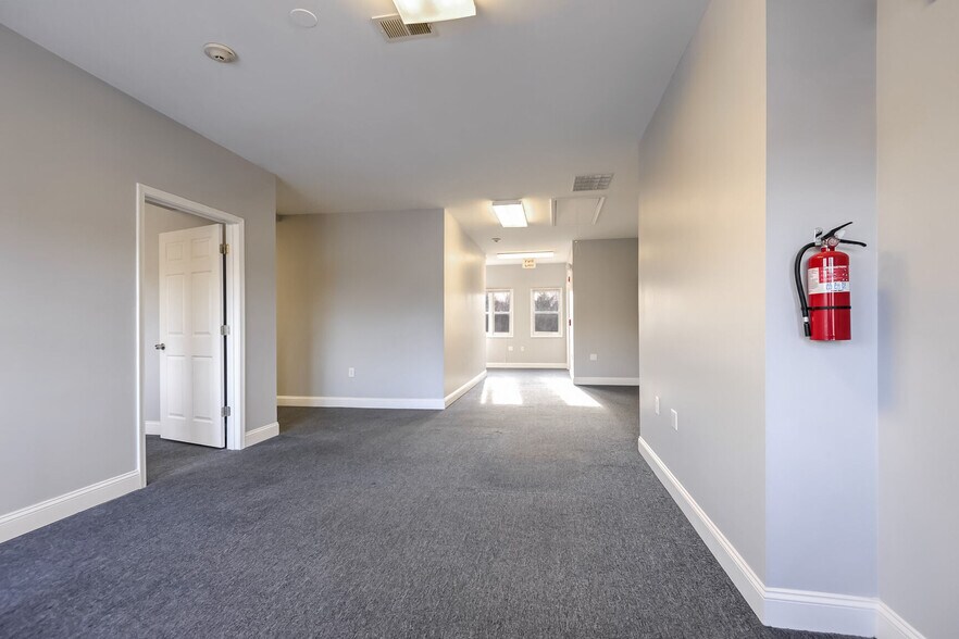 More Photos Of 5981-5985 Columbia Pike, Falls Church Medical For Sale
