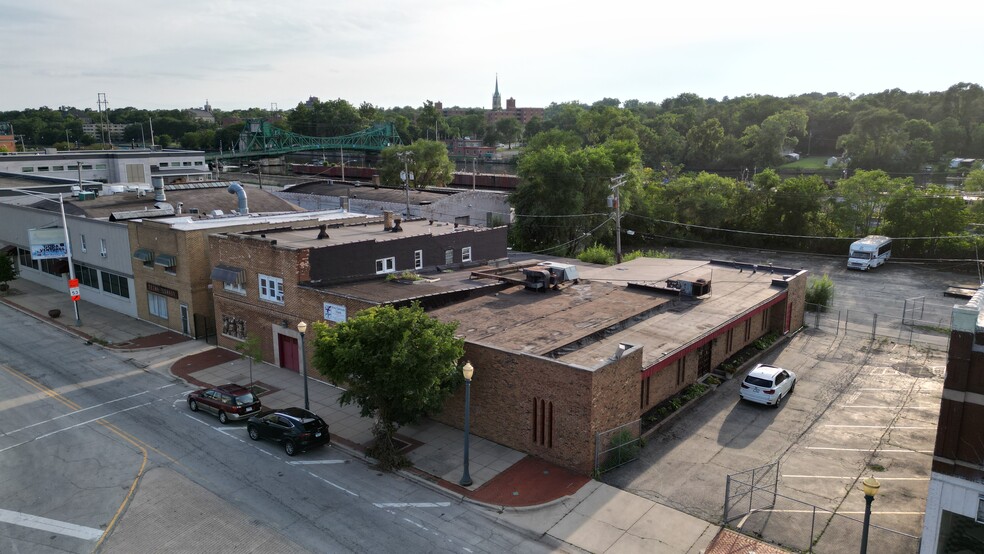 Primary Photo Of 459 N Ottawa St, Joliet Bar For Sale