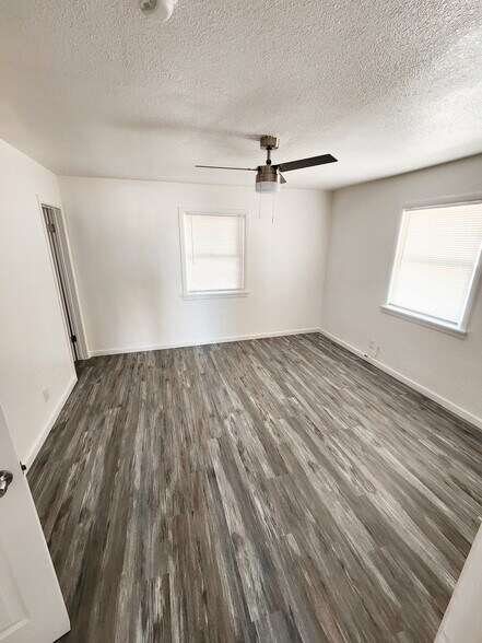 More Photos Of 2117 Donna St, North Las Vegas Apartments For Sale