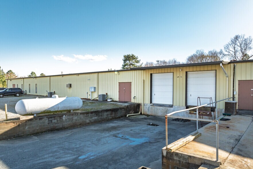 More Photos Of 8502 Old Salisbury Rd, Linwood Distribution For Lease