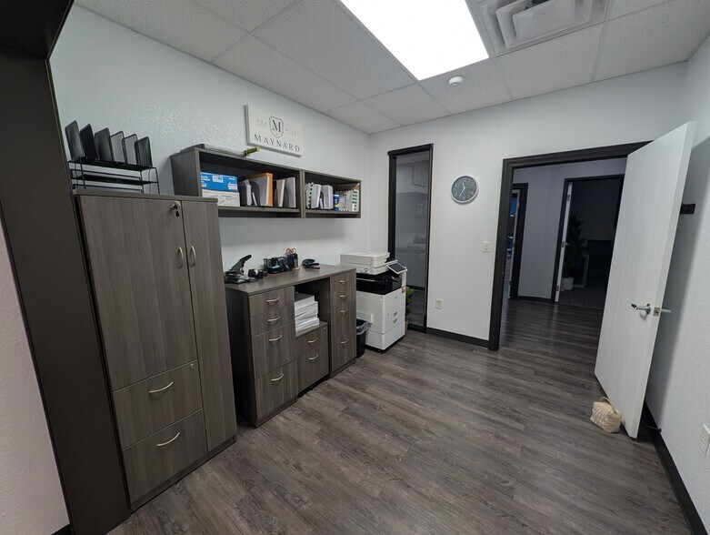 More Photos Of 1101 Wooded Acres Dr, Waco General Retail For Lease